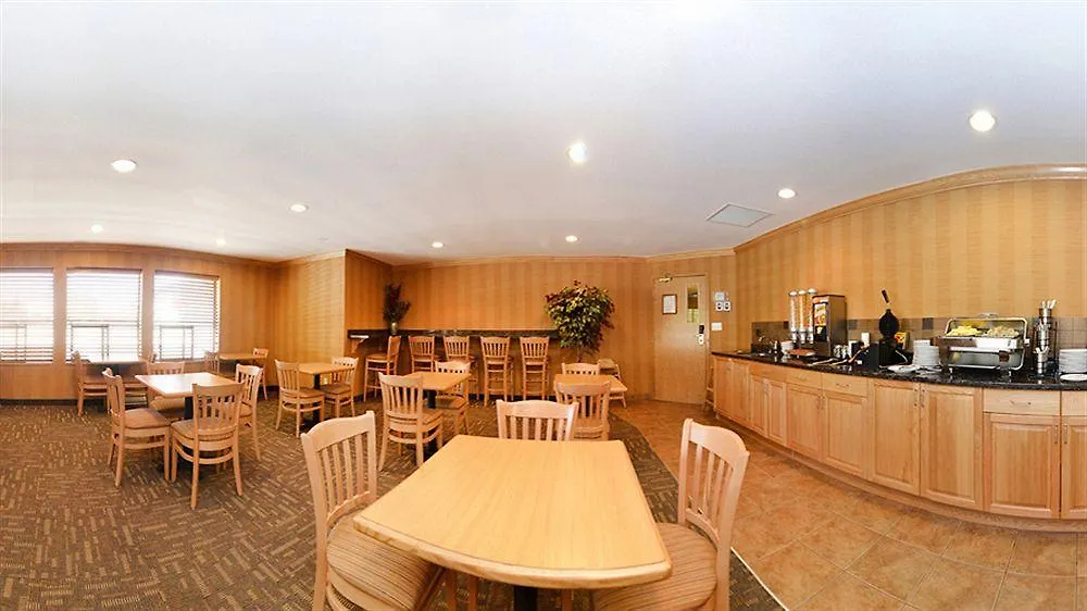 Best Western Plus Country Meadows Inn Aldergrove